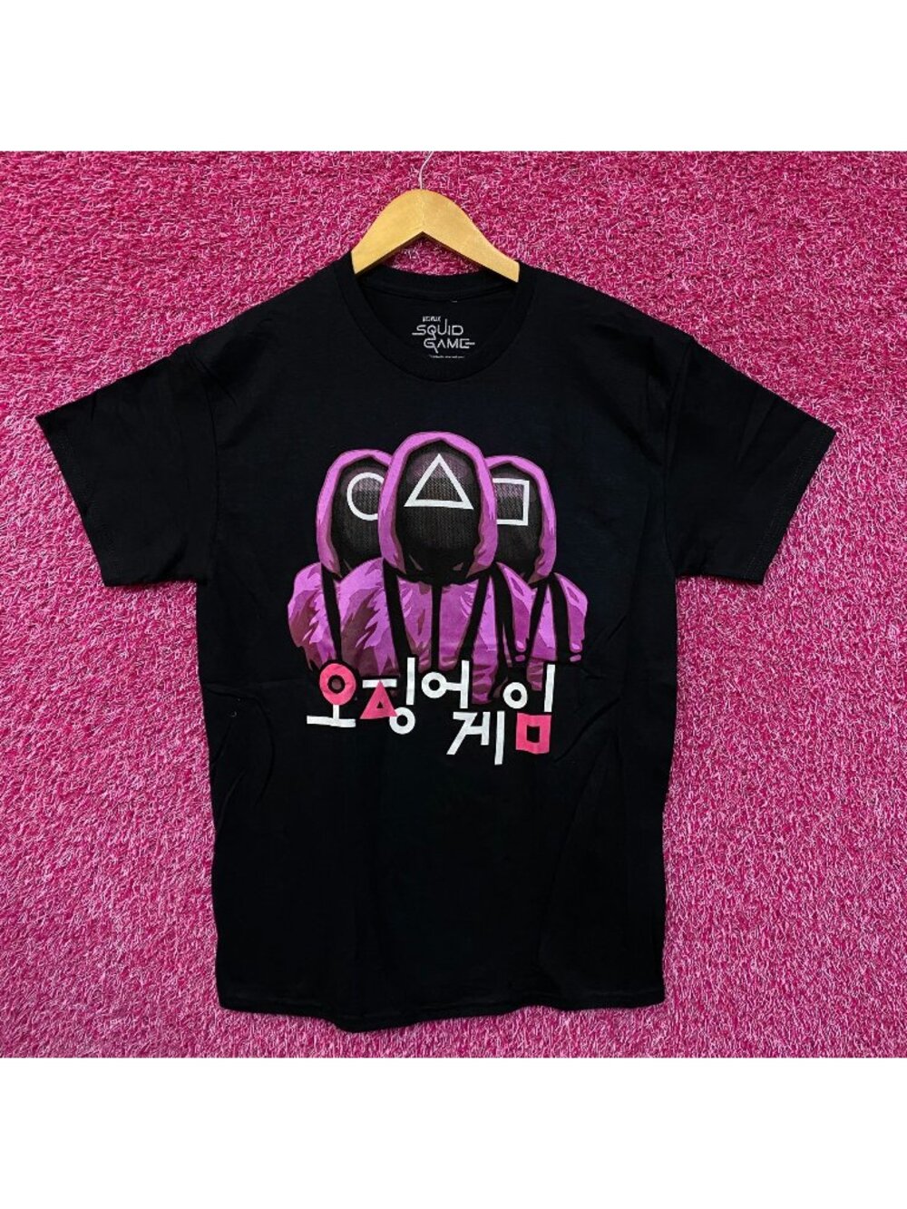 Squid Game The Masked Guards Netflix Series Promo Tee L